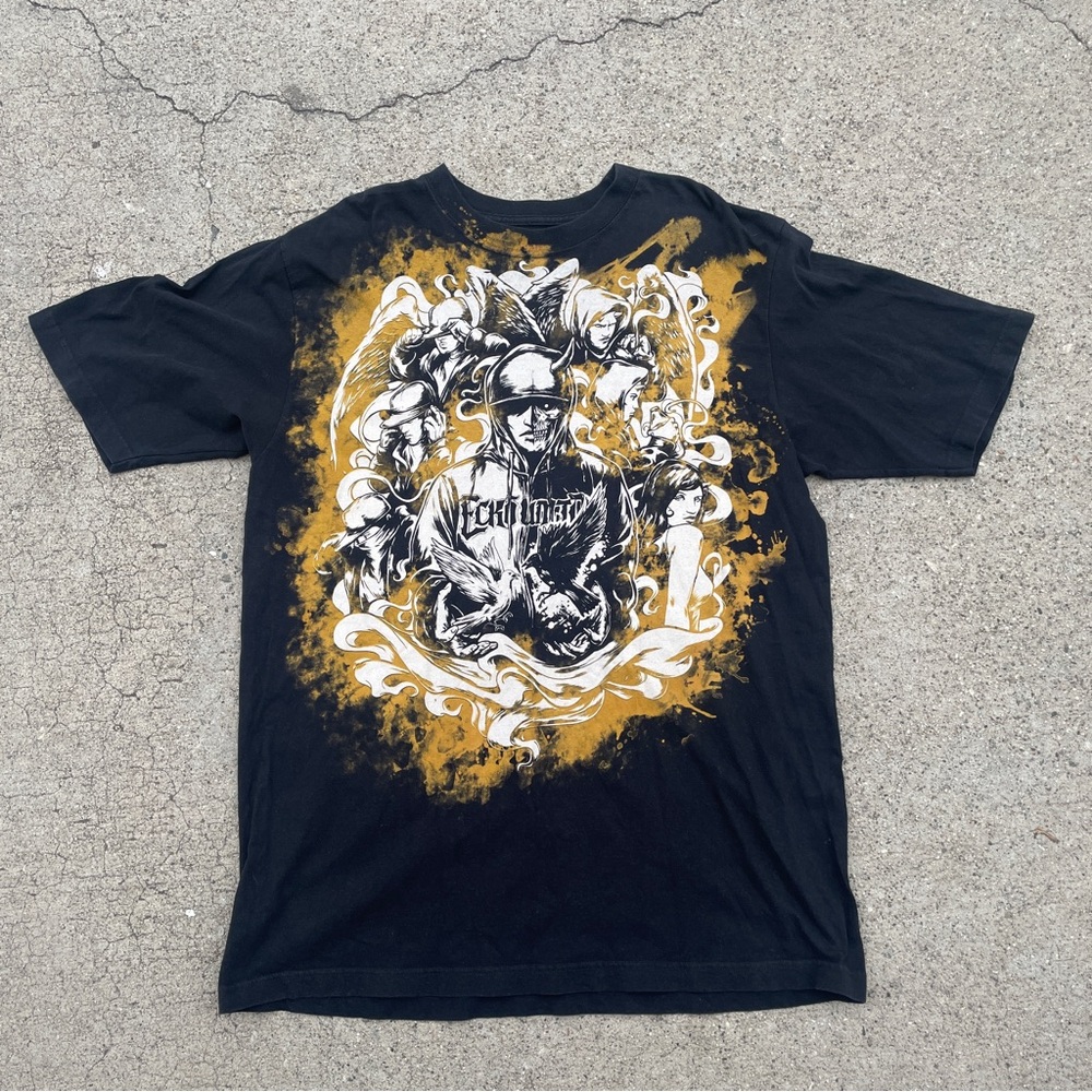 Ecko Unlimited Black and Gold Graphic T-Shirt for Men Size XL Y2K